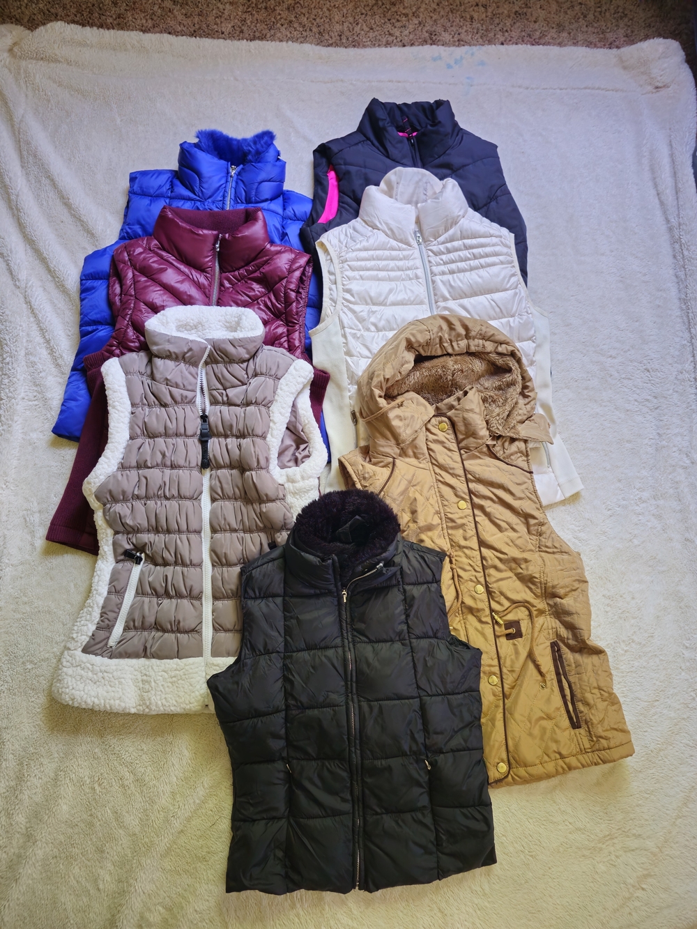 Bundle 7 VEST - Picture 2 of 16